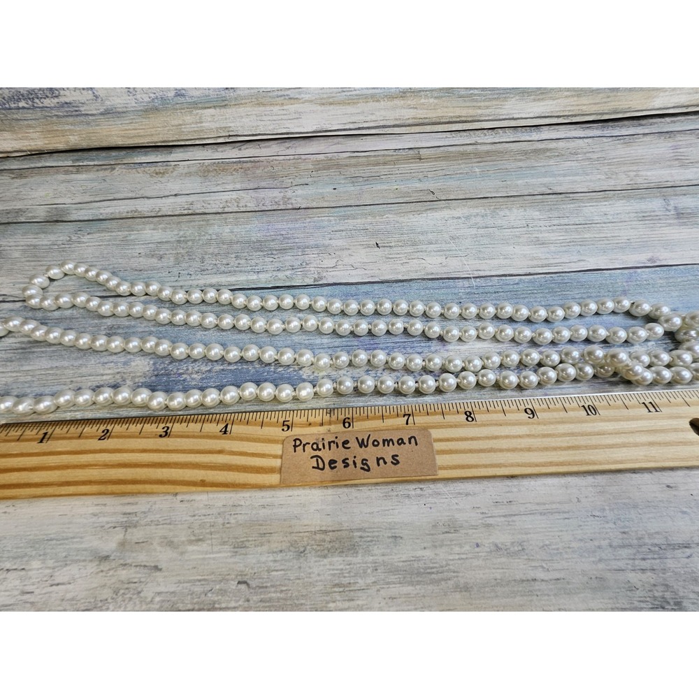 60" Glass Pearls Faux Cream Color Necklace Flapper Knotted NWOT - Picture 6 of 6